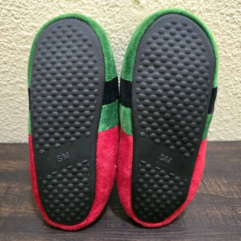 North Pole Big Kid's Elf Christmas Slippers Red Green NWT‎ Size S/M 2.5-3 Youth